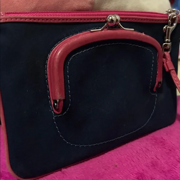 Coach Bonnie cashin GUC wristlet kisslock - Picture 3 of 9